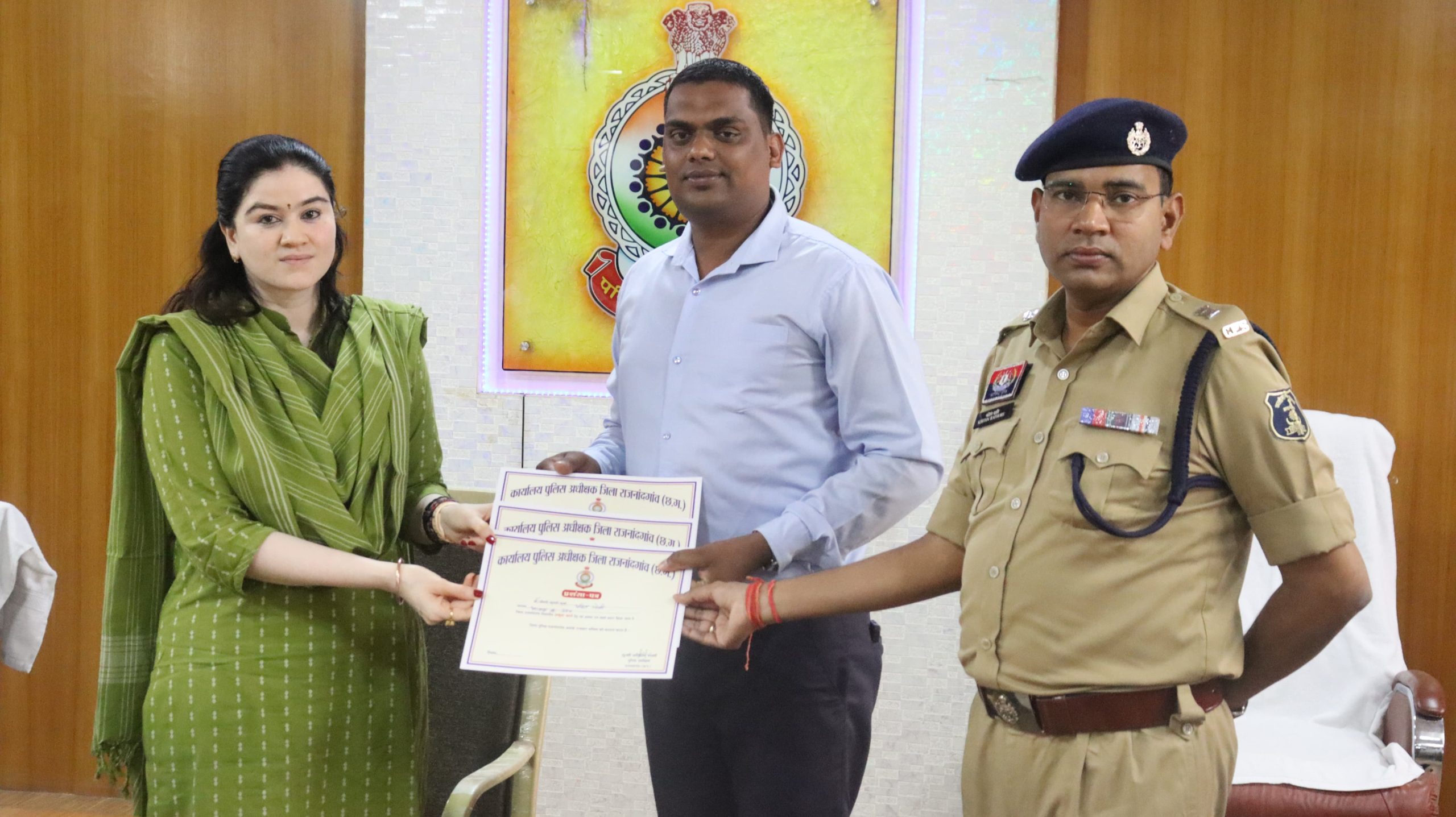 एसपी अंकिता शर्मा पुलिस सम्मान